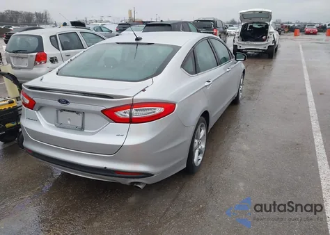 2015 Ford Fusion Se z USA, uszkodzony, nr VIN 3FA6P0H74FR104741